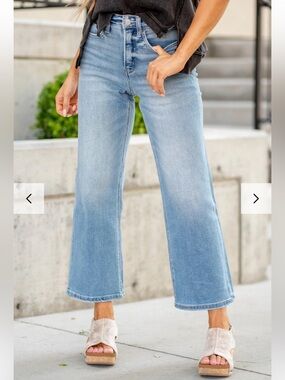 Lovervet by Vervet Wide Leg Jeans Size 9/29 Light Wash LV1359 Tummy Control